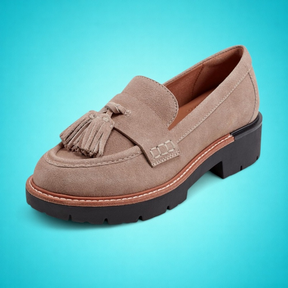 New Women's Earth ZIMM Light Natural Tassel Suede Loafers, Size 7.5 M